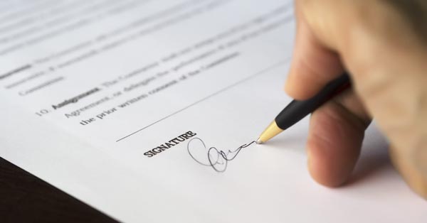 signing a franchise disclosure document at a franchise lawyers office