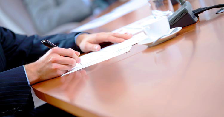 signing a non-solicitation agreement with the help of an employment lawyer